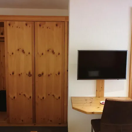Ambiente Mountain Style Hotell 3*